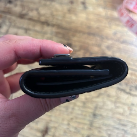 Gucci Black Leather Key Holder - Picture 6 of 9